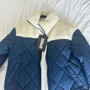 Apparis jacket